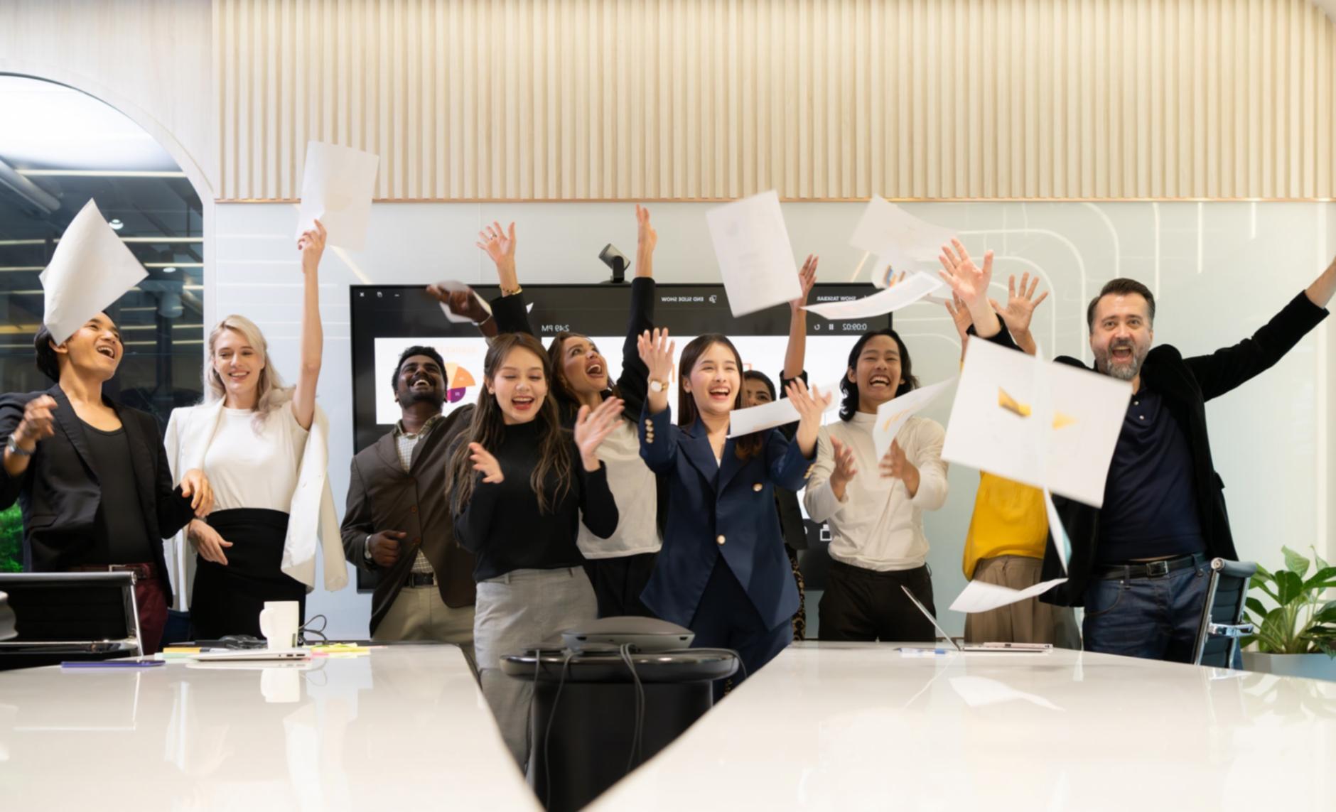 Zdrowo ułożone posiłki w pojemnikach przygotowane na cały tydzień